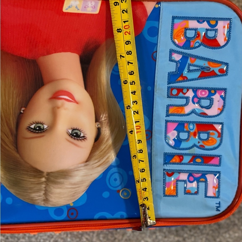Vintage Barbie Kids Carry-On Suitcase – Small Travel Bag - Picture 5 of 6
